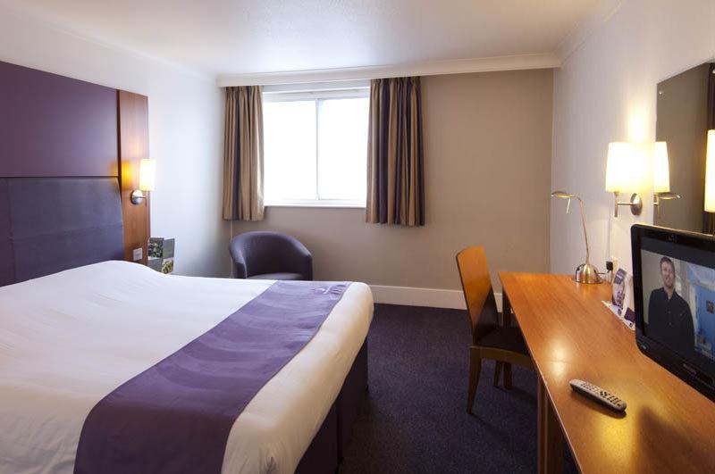 Premier Inn Lancaster Exterior foto